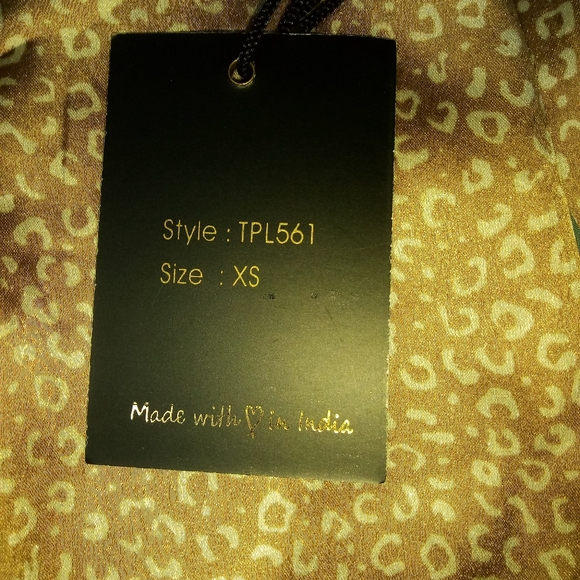 Women's x-small Japra long sleeve button down shirt - Picture 3 of 6